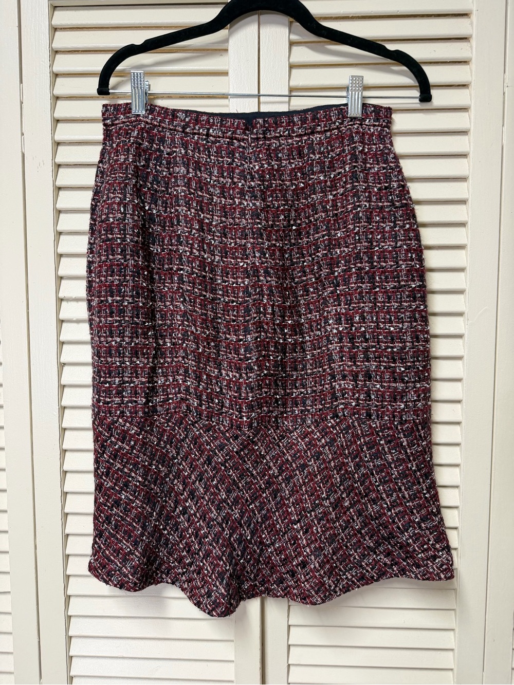 NWOT Ann Taylor Women's Burgundy Tweed Pencil Skirt - Classic Office Style - Picture 3 of 3